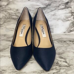 Nina Blue Heels Elegant Suede Design